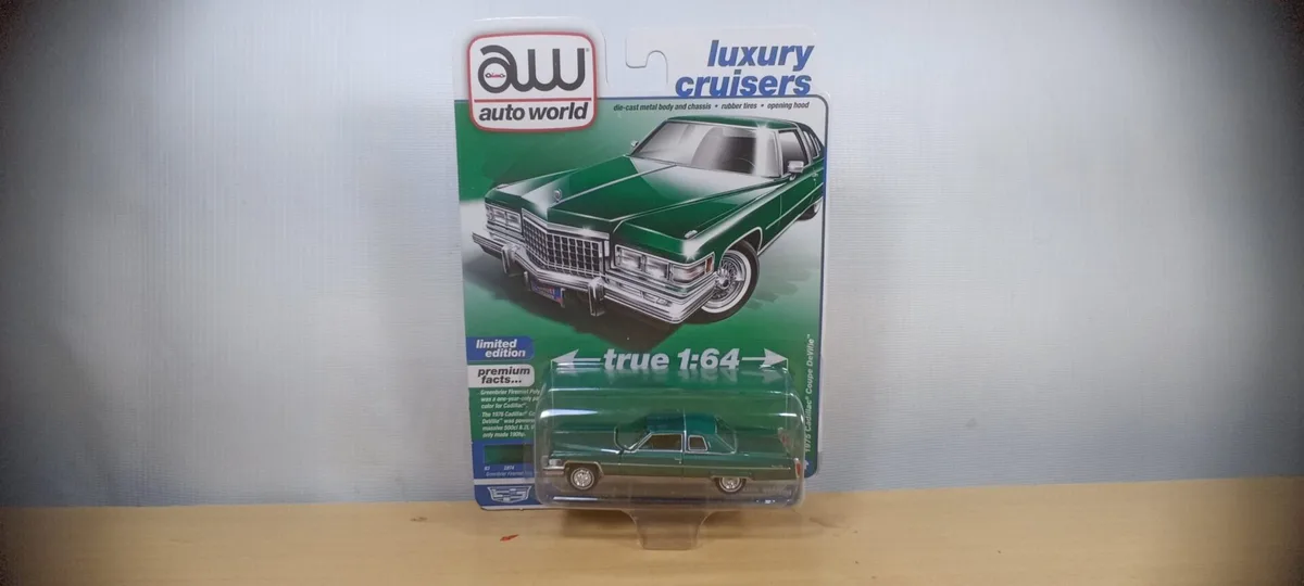  AUTO CADILLAC COUPE DE VILLE 1975