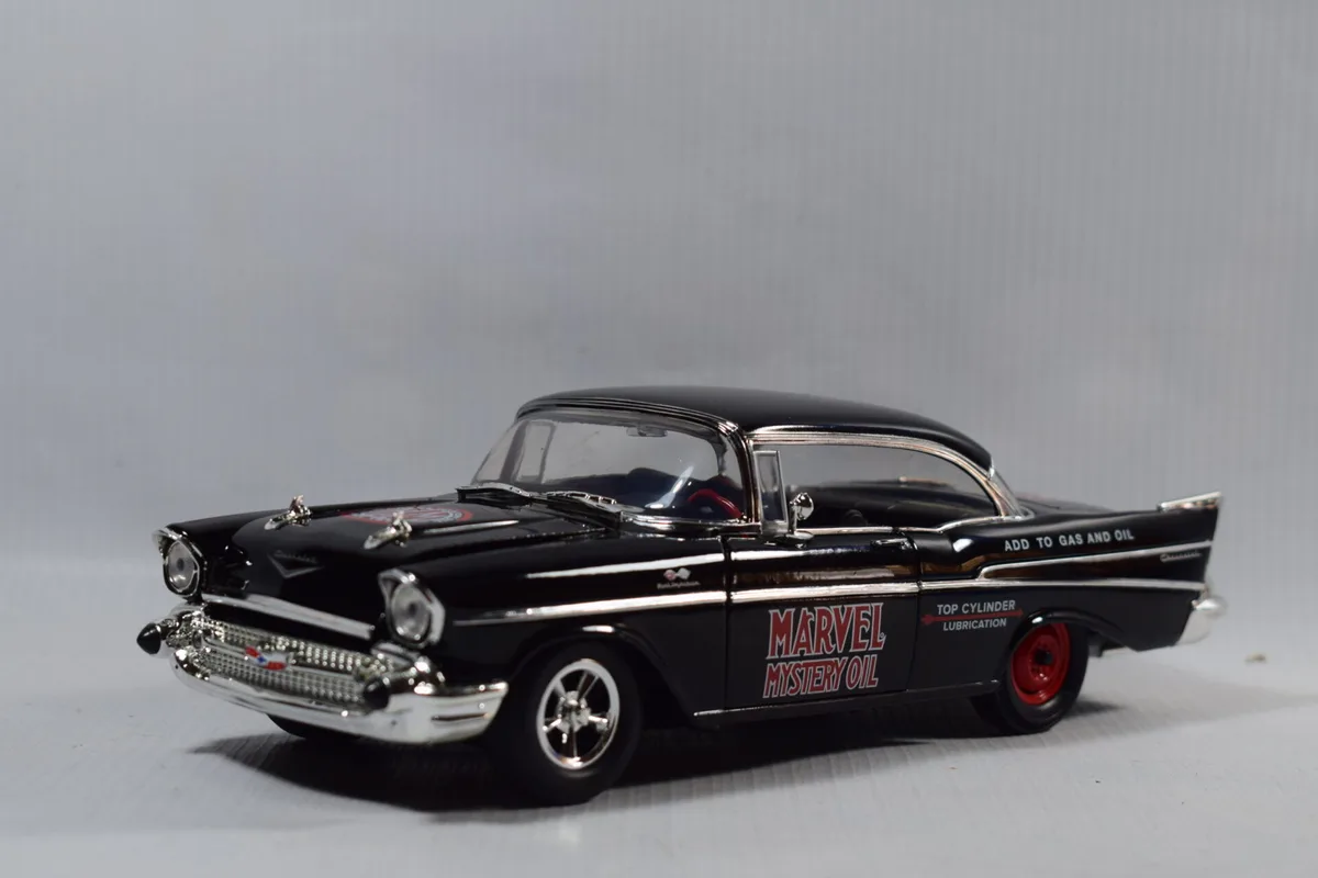 AUTO CHEVROLET 210 HARDTOP 1957
