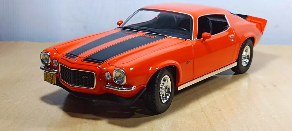 AUTO CHEVROLET CAMARO 1971
