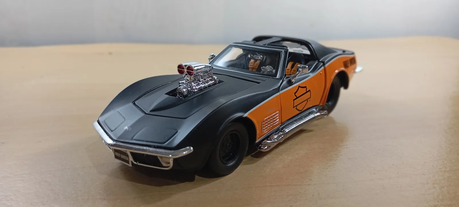AUTO CHEVROLET CORVETTE1970 HARLEY DAVIDSON