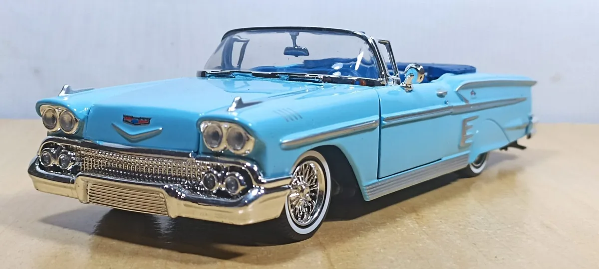 AUTO CHEVROLET IMPALA 1958