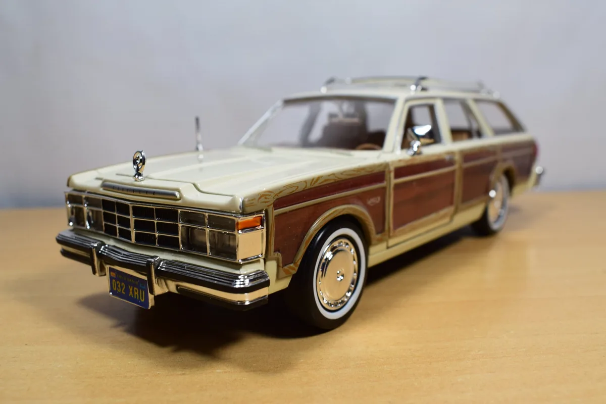 AUTO CLASICO CHRYSLER LE BARON TOWN & COUNTRY