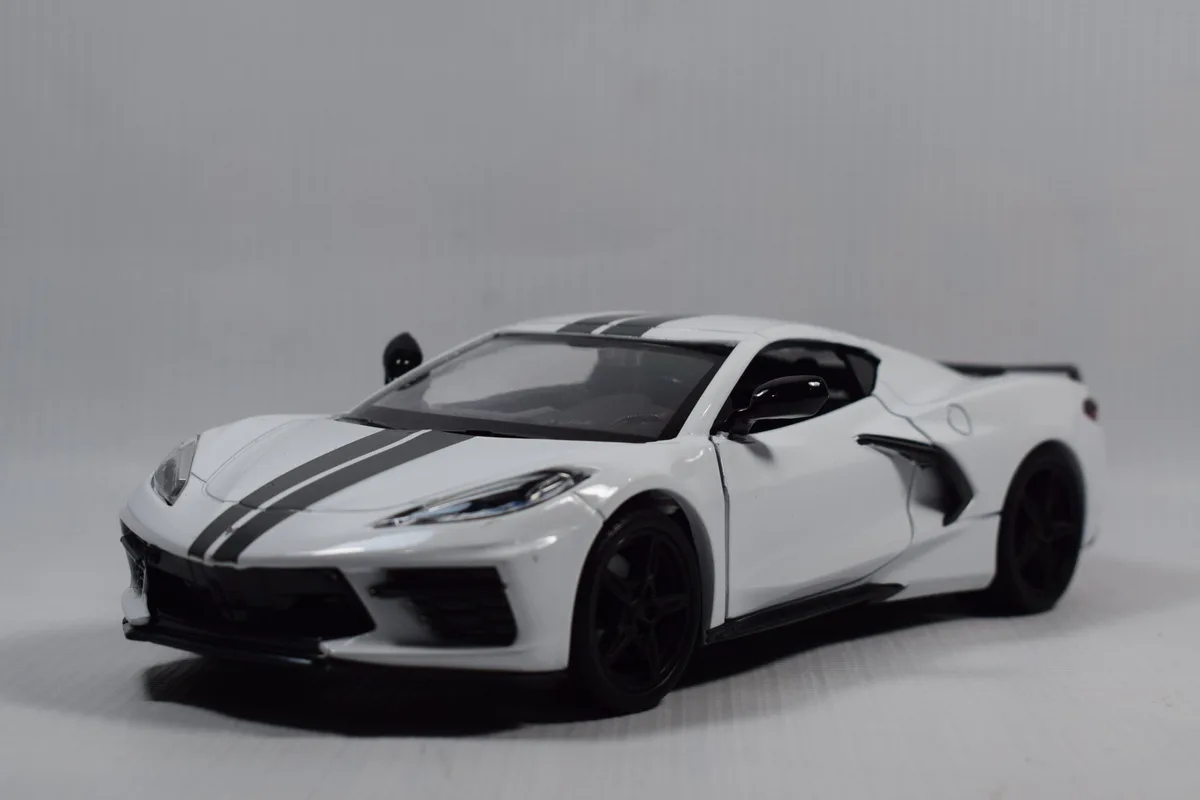 AUTO CORVETTE STINGRAY 2020