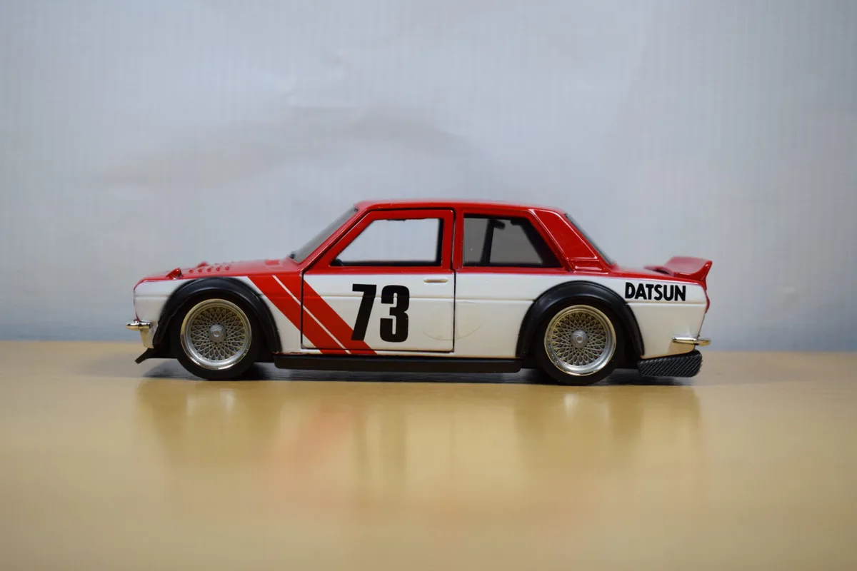 AUTO DATSUN 510 1973