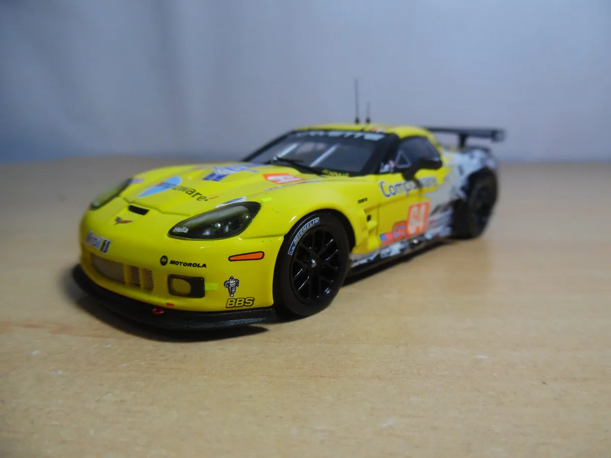 AUTO DE COMPETENCIA CHEVROLET CORVETTE C6 ZR1 Nº64