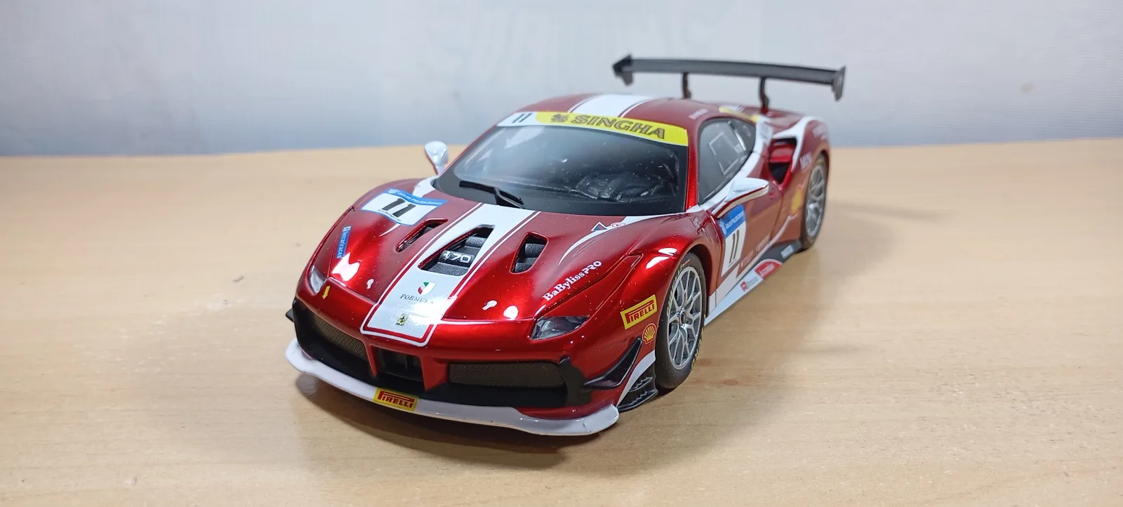 AUTO DE COMPETENCIA FERRARI 488 CHALLENGE 2017