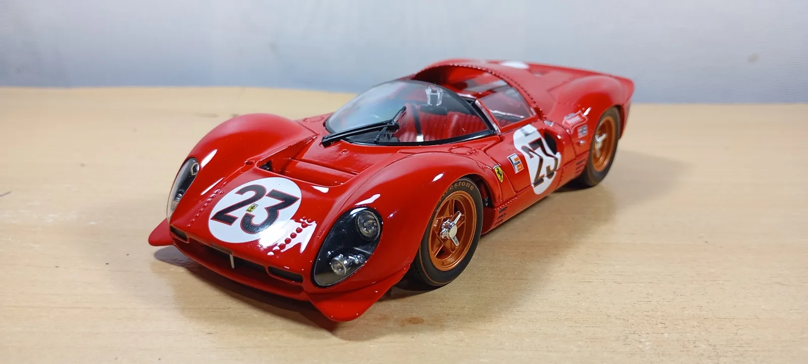 AUTO DE COMPETENCIA FERRARI RACING 330 P4 DAYTONA 1967
