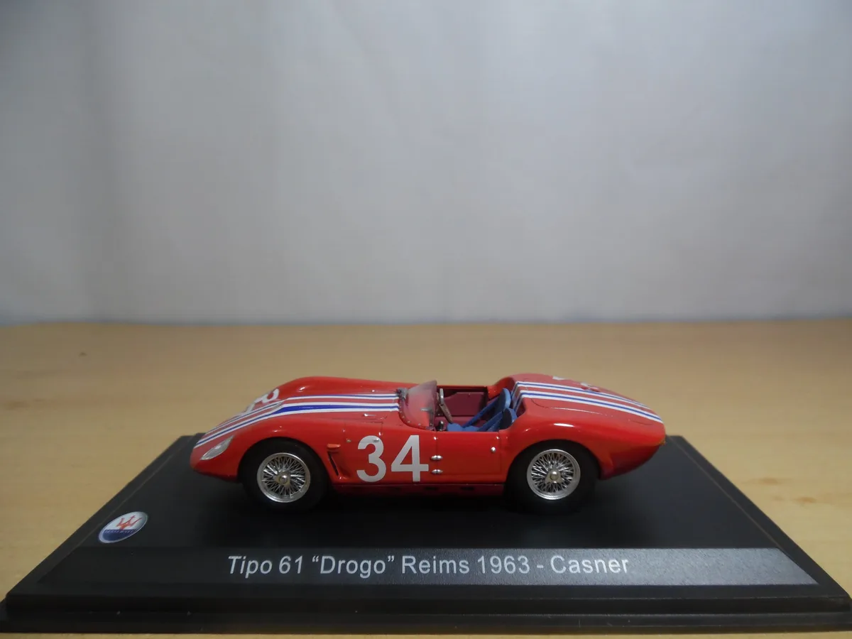 AUTO DE COMPETENCIA MASERATI TIPO 61 1963 Nº24