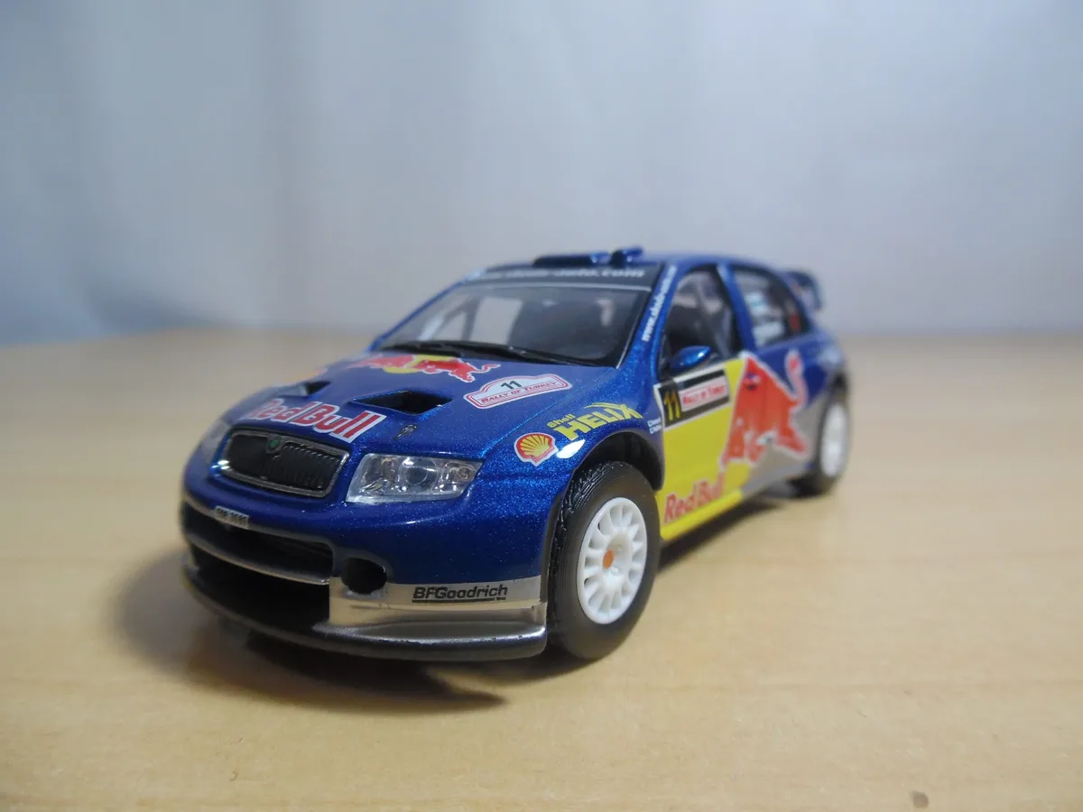 AUTO DE COMPETENCIA SKODA FAVIA WRC Nº11