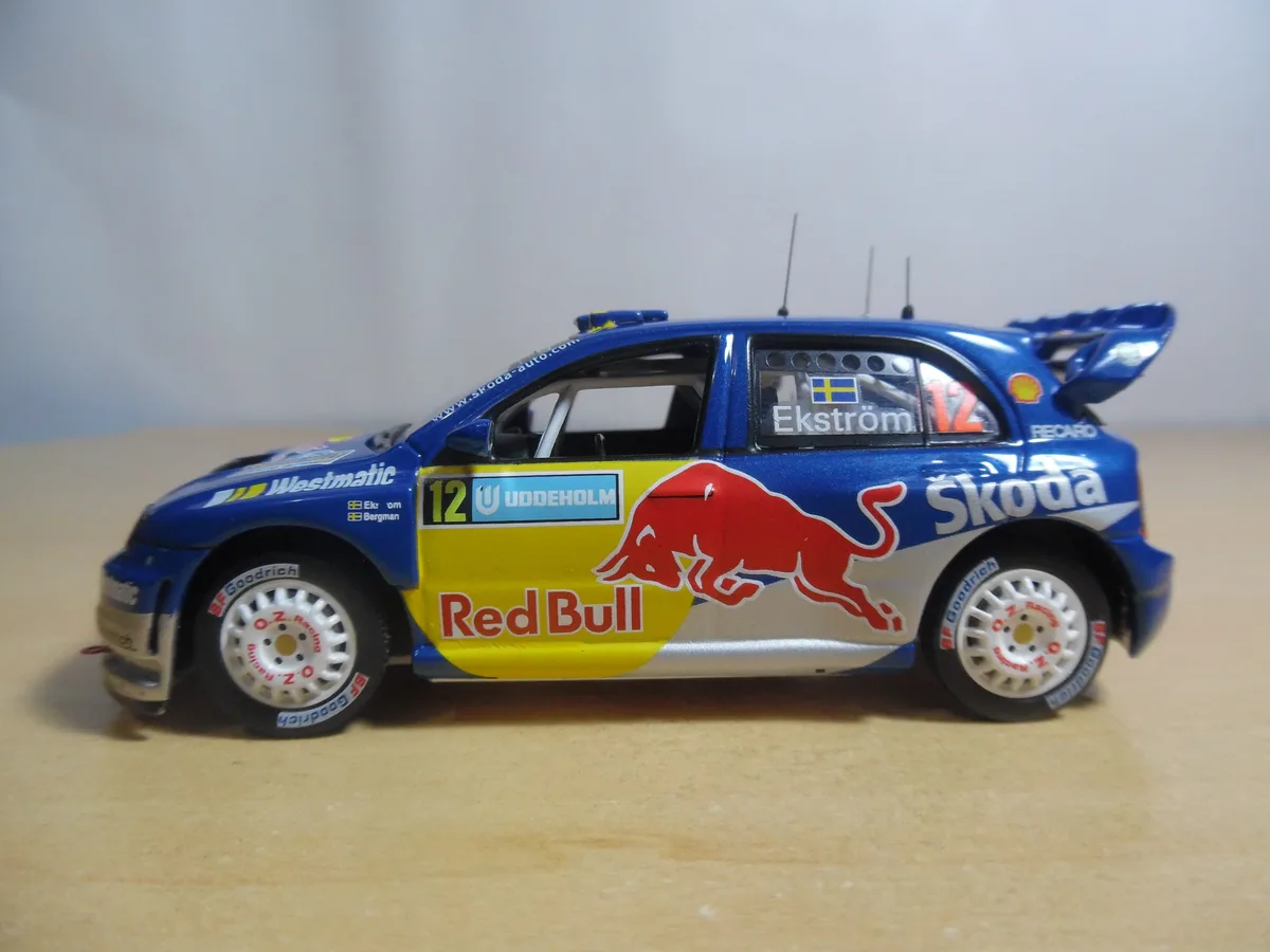 AUTO DE COMPETENCIA SKODA FAVIA WRC Nº12
