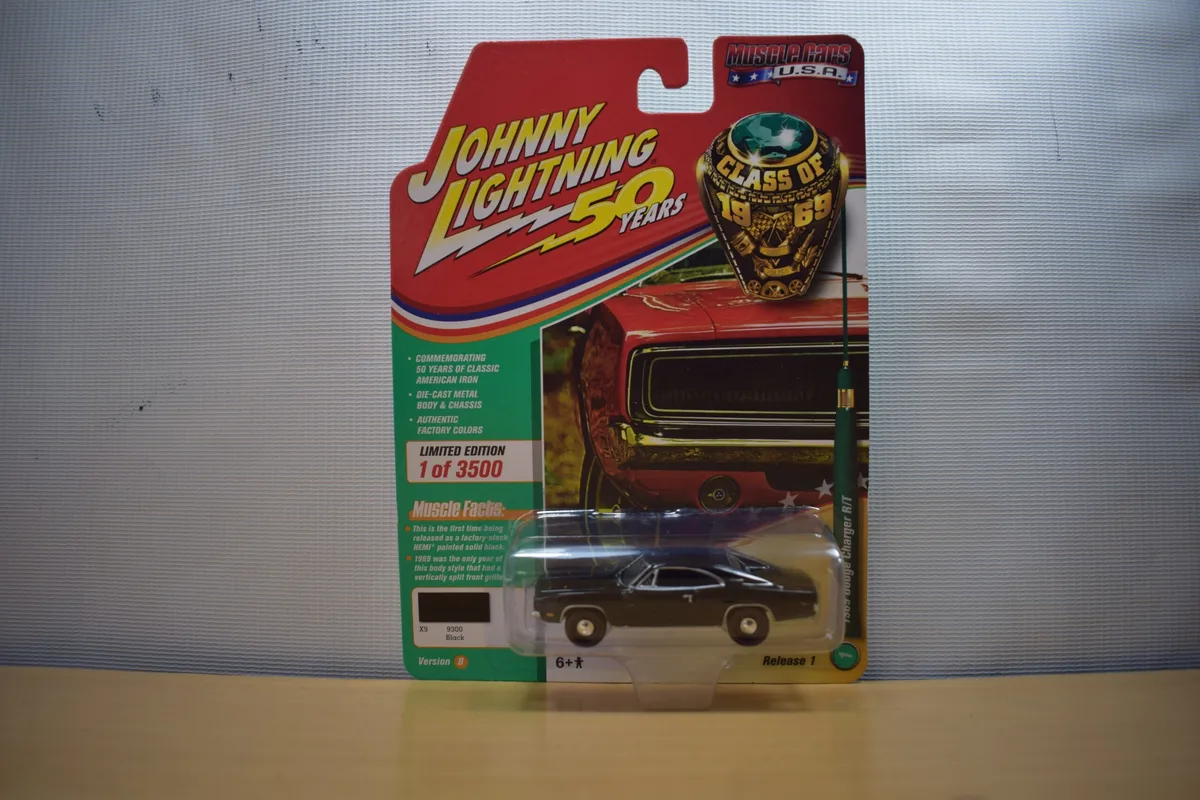 AUTO DODGE CHARGER R/T 1969