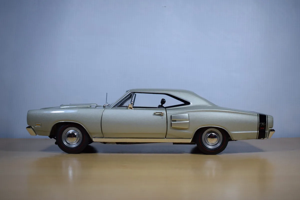 AUTO DODGE CORONET R/T 1969