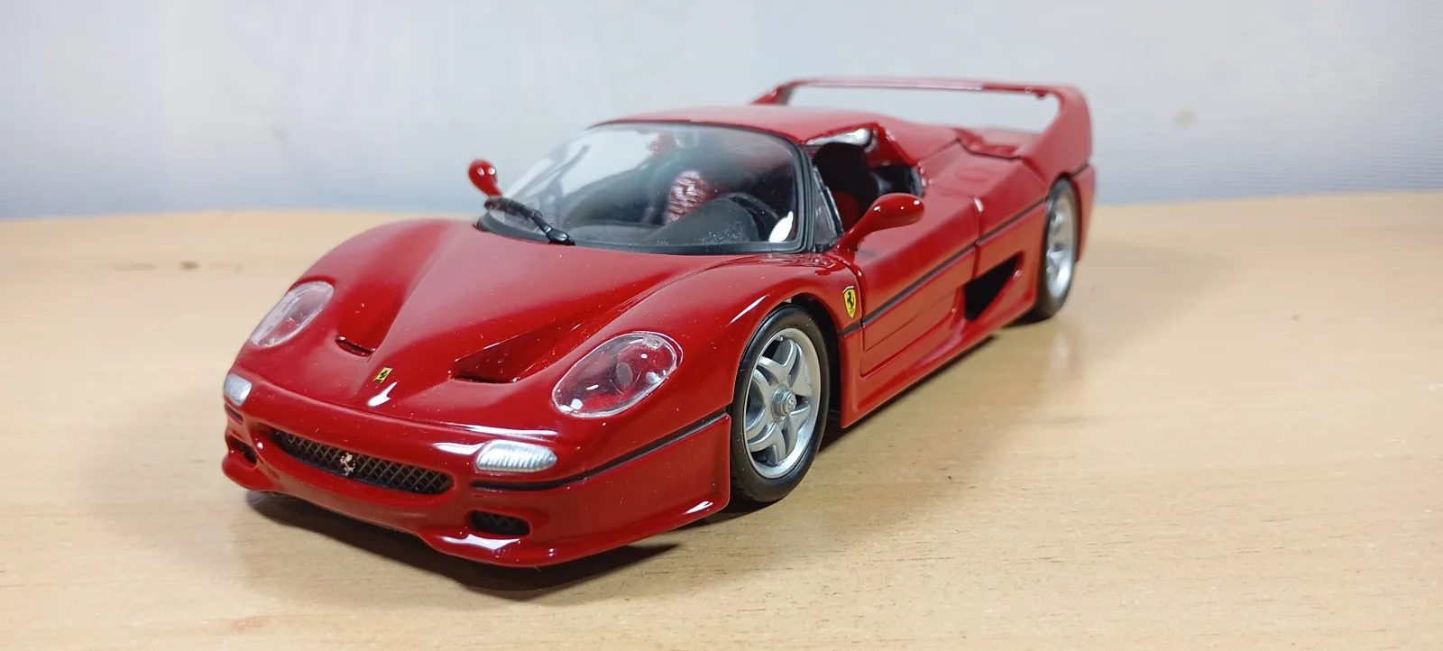 AUTO FERRARI F50