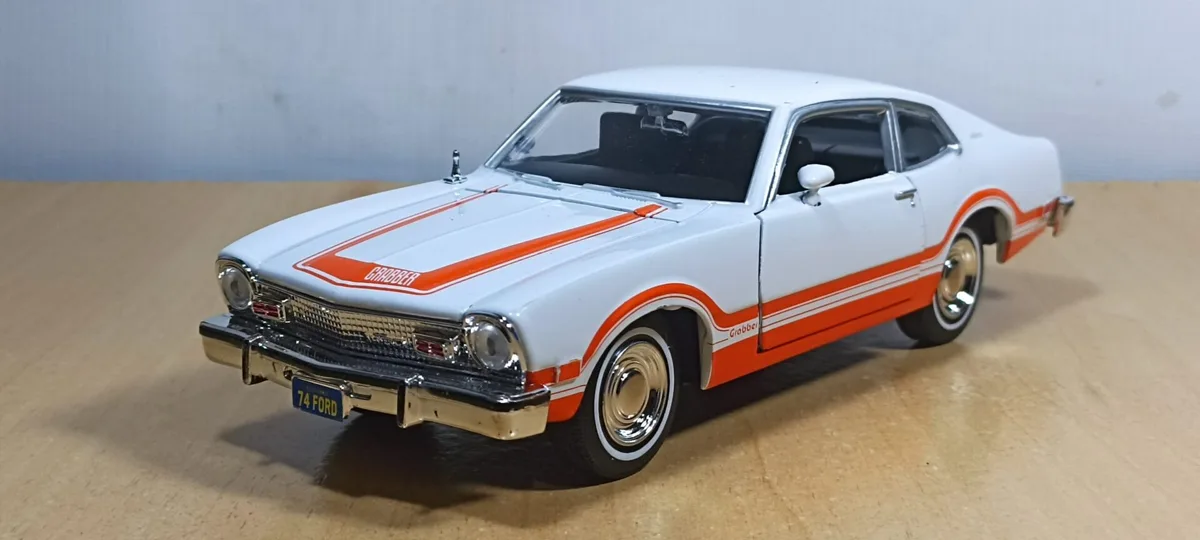 AUTO FORD MAVERICK GRABBER 1974