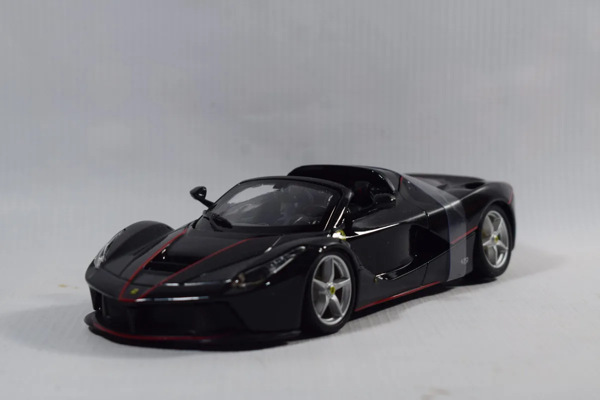 AUTO LA FERRARI APERTA F70