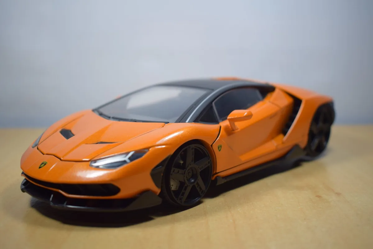AUTO LAMBORGHINI CENTENARIO