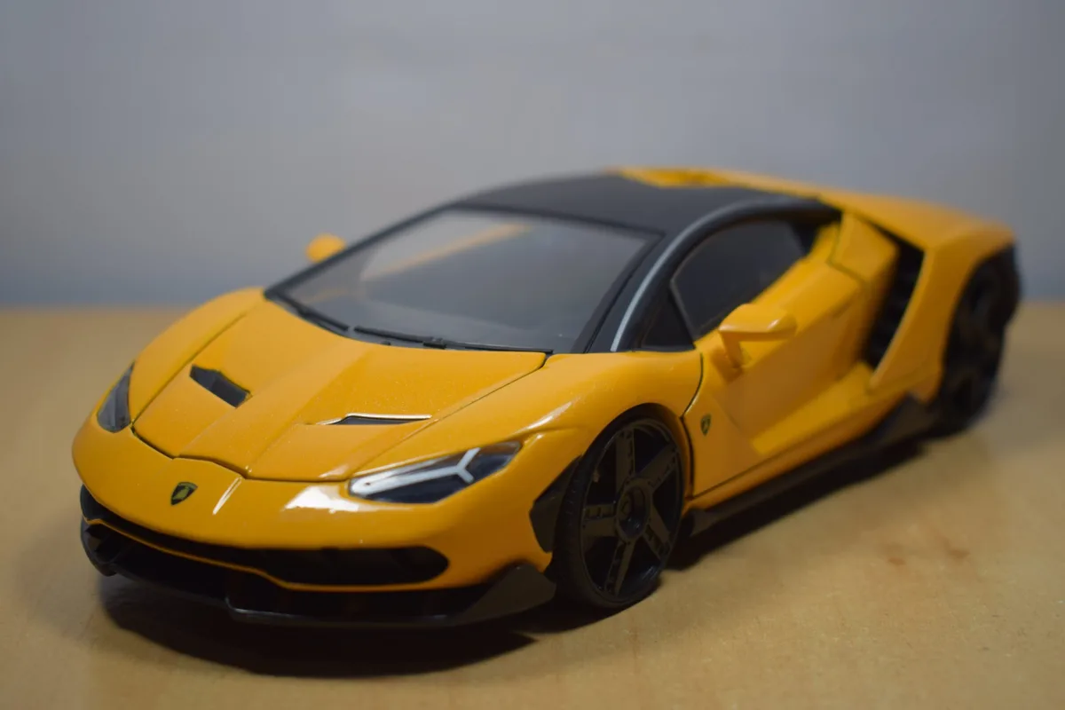 AUTO LAMBORGHINI CENTENARIO