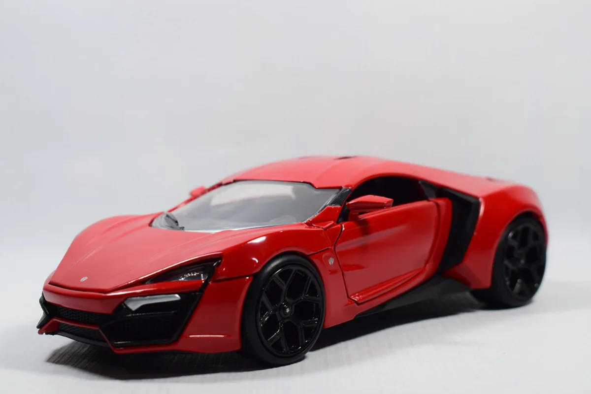 AUTO LYKAN HYPERSPORT DE RAPIDOS Y FURIOSOS