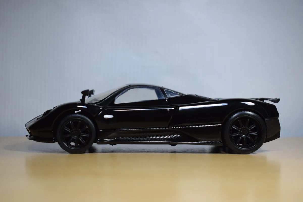 AUTO PAGANI ZONDA F HARD TOP