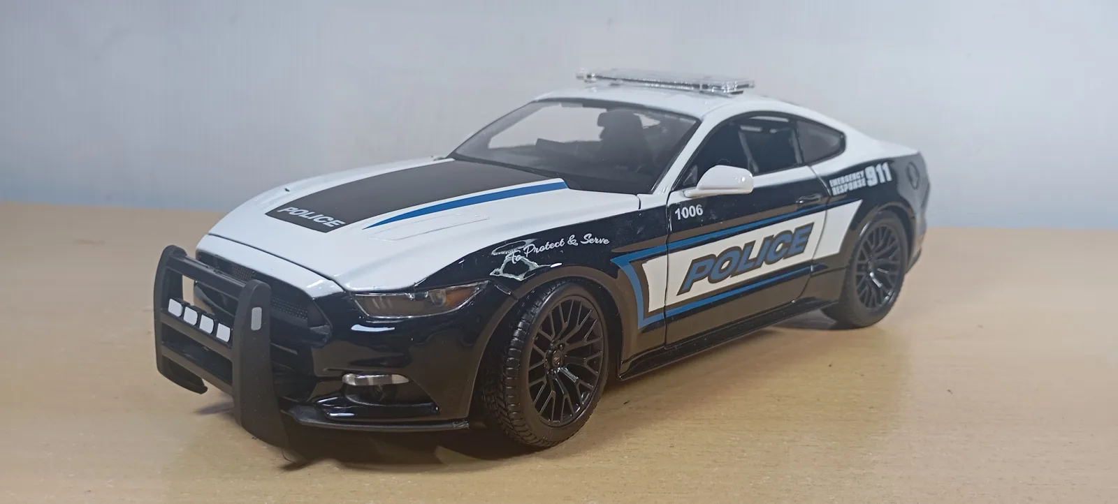 AUTO POLICIAL FORD MUSTANG GT 2015