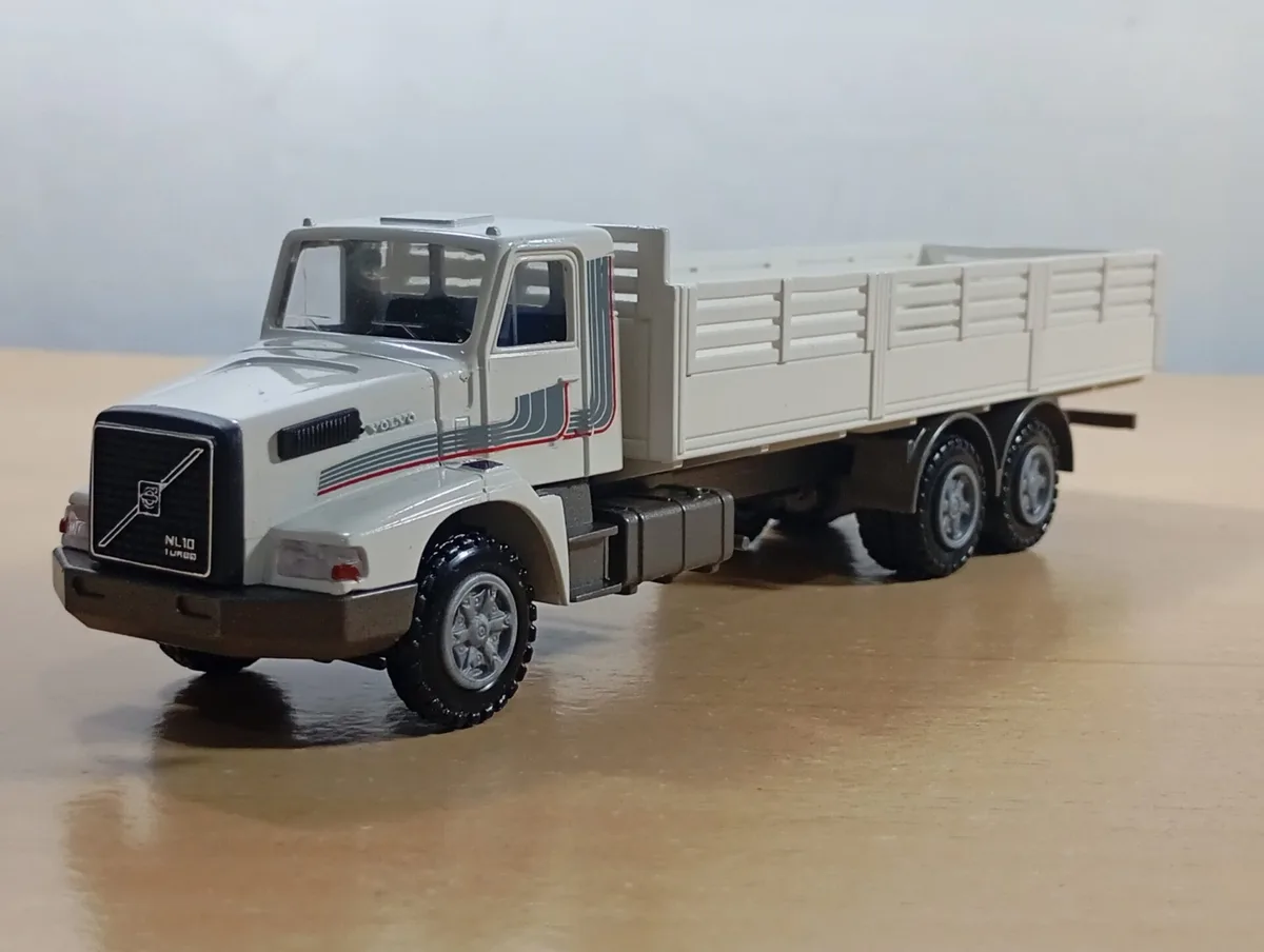 CAMION BARANDA VOLVO NL10 TURBO