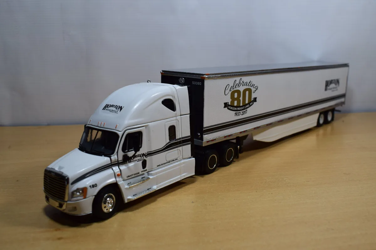 CAMION CONTEINER FREIGHTLINER CASCADIA