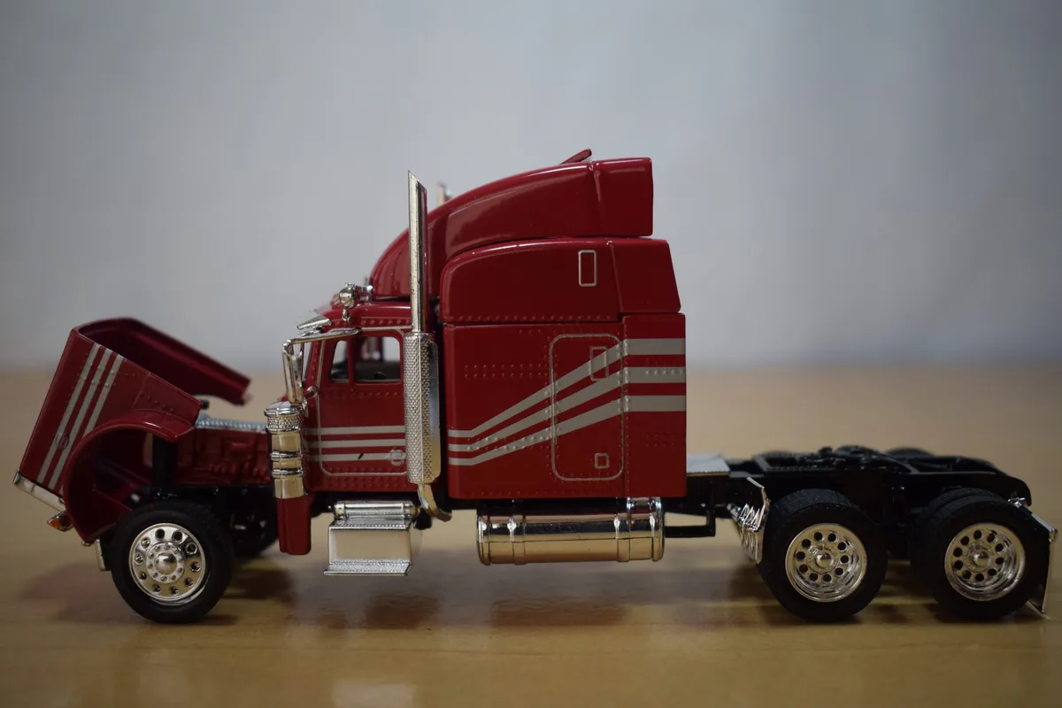 CAMION CONTEINER PETERBILT 379