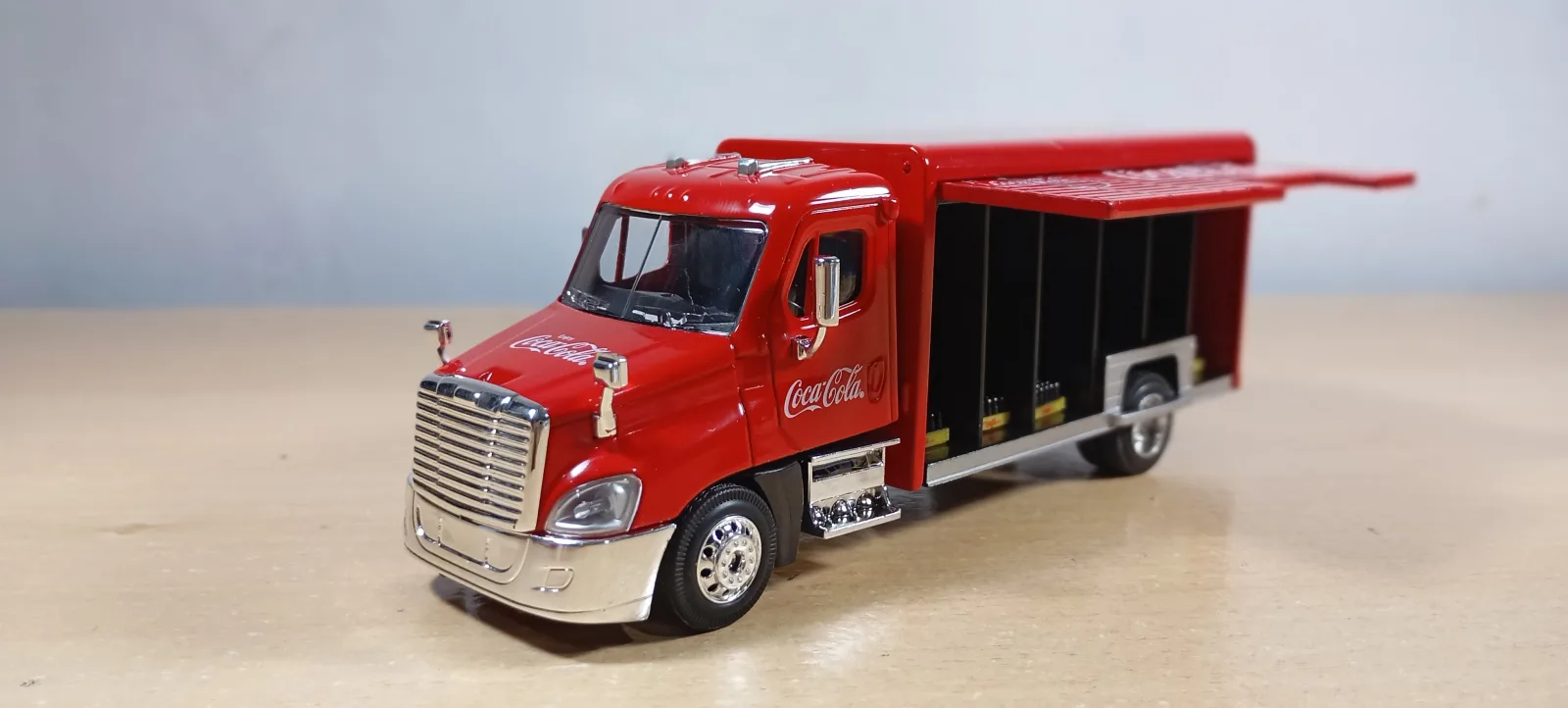 CAMION DE REPARTO DE COCACOLA
