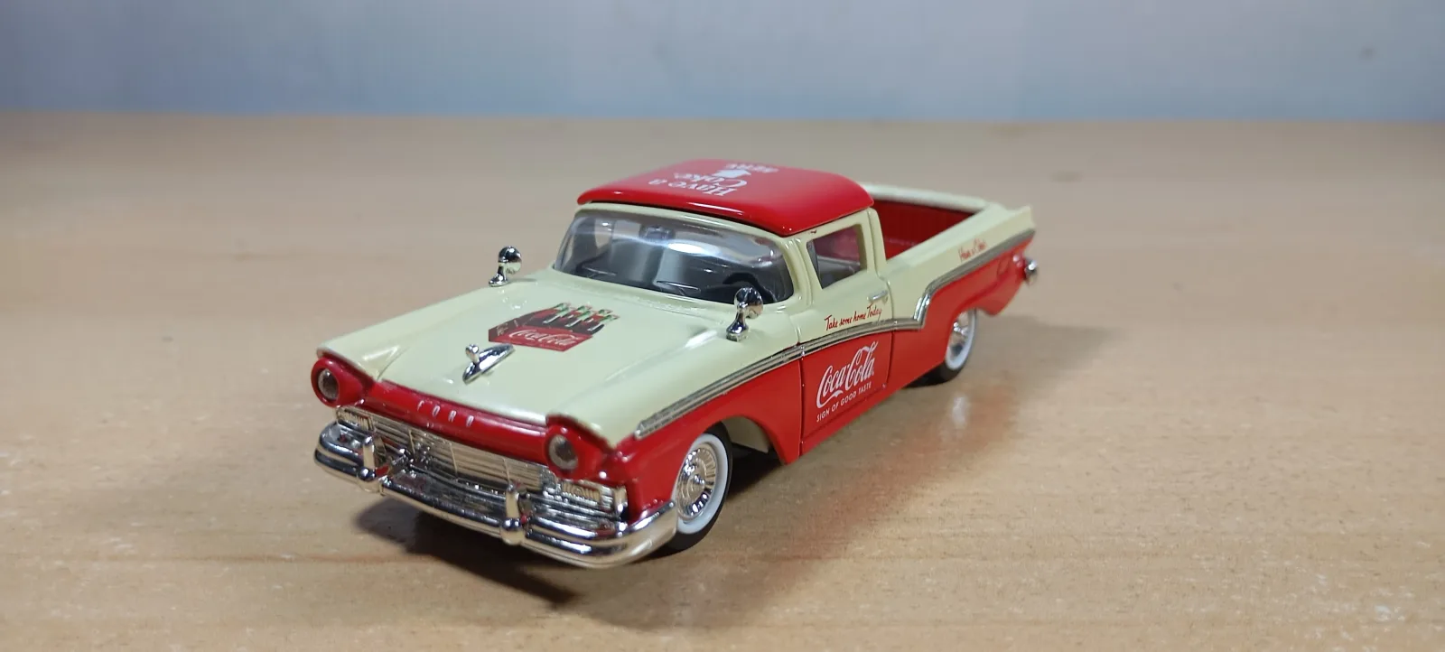 CAMIONETA FORD RANCHERO 1957 DE COCACOLA