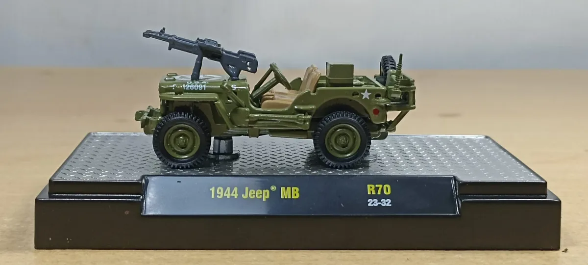 CAMIONETA MILITAR JEEP MB WILLYS 1944