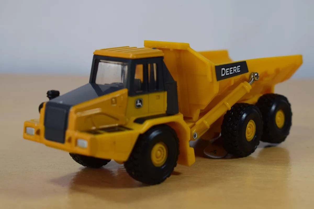  DUMPER JOHN DEERE