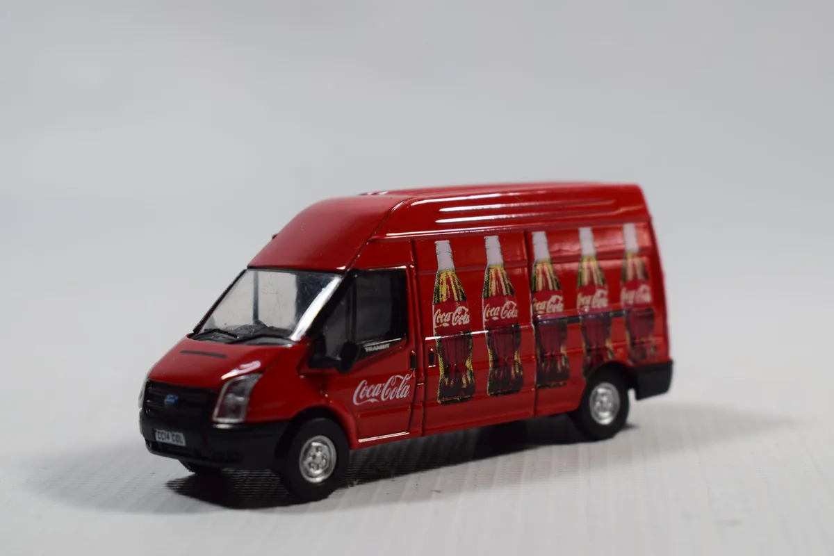 MINIVAN FORD COCACOLA