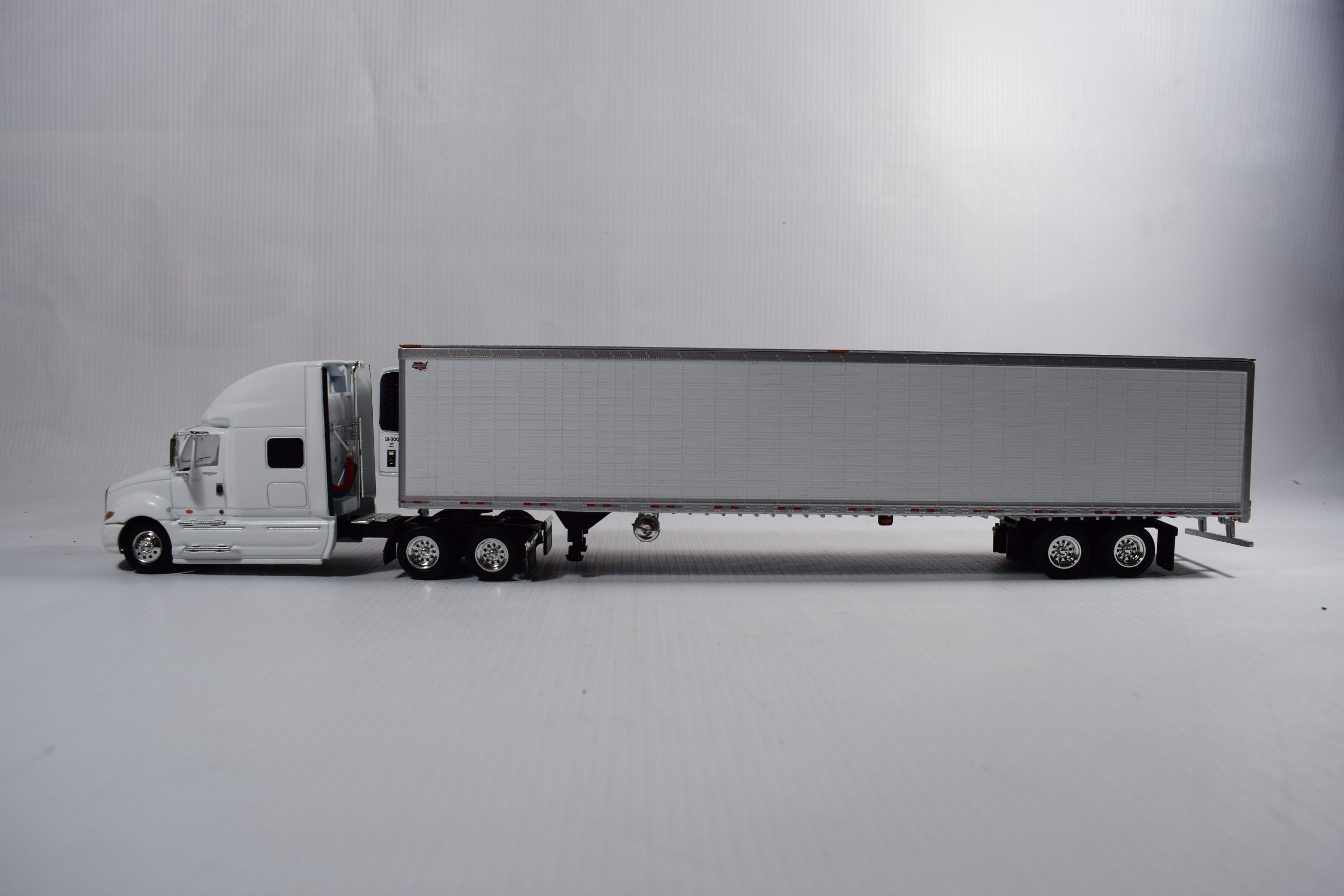 CAMION FRIGORIFICO INTERNATIONAL PRO STAR - Imagen 3