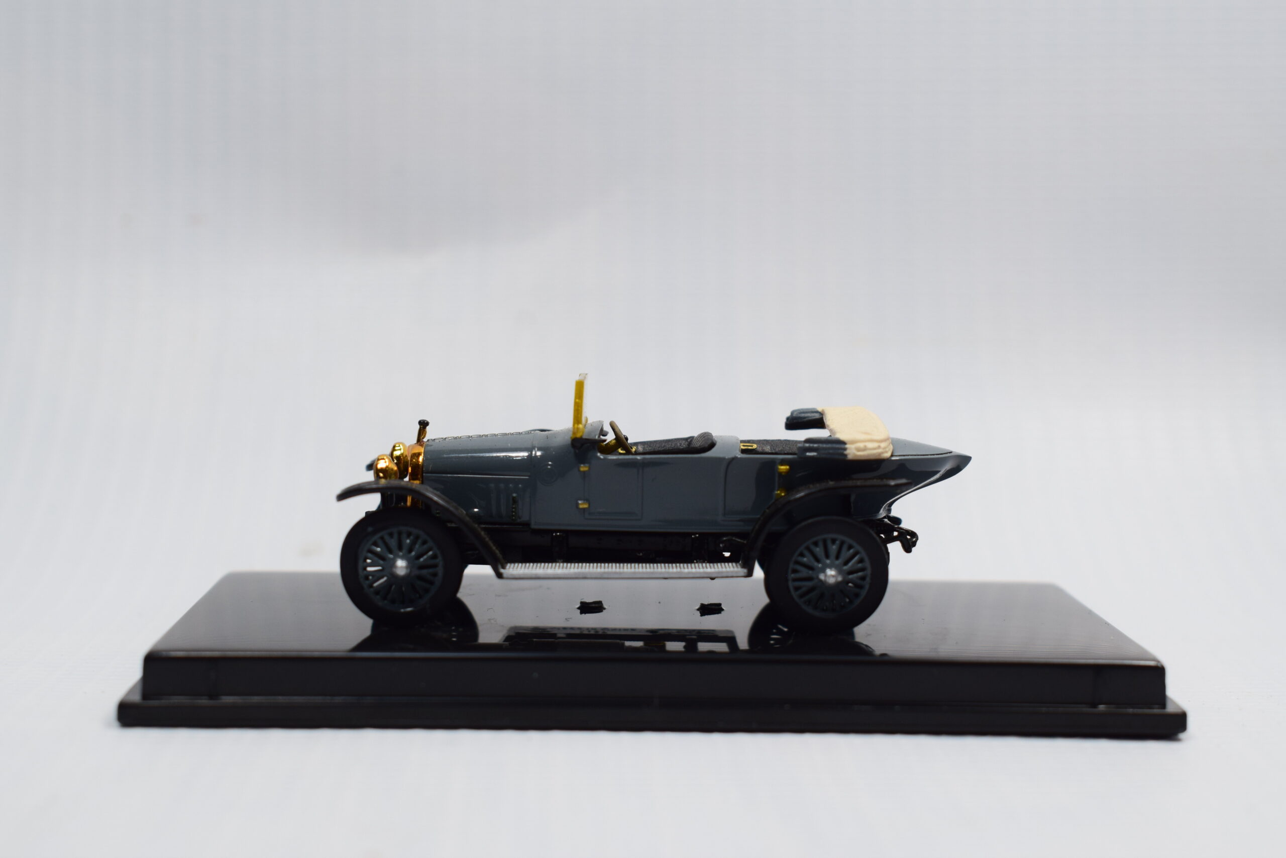 AUTO CLASICO AUDI ALPENSIEGER RHD