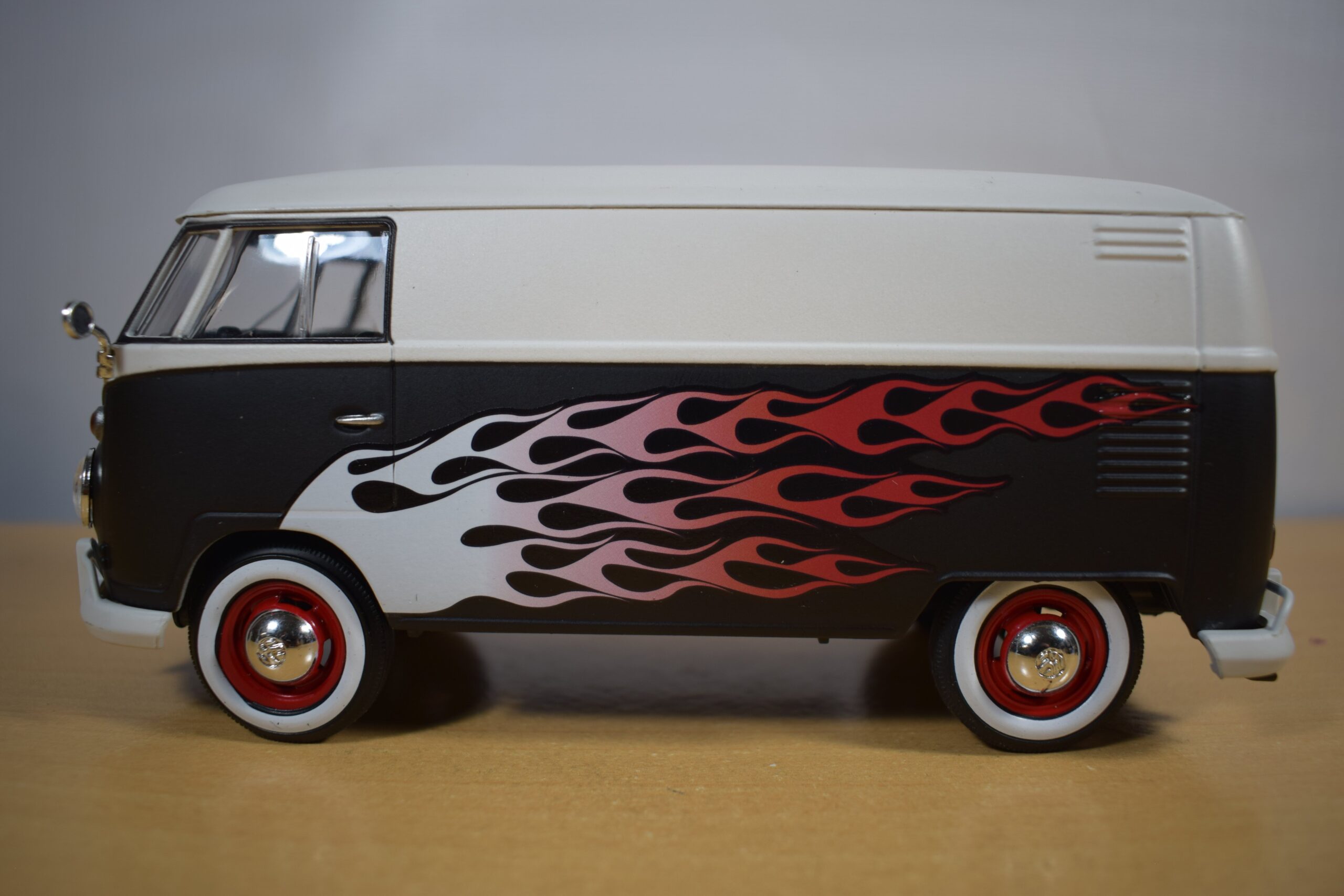 COMBI VOLKSWAGEN VAN TYPE 2 TI - Imagen 3