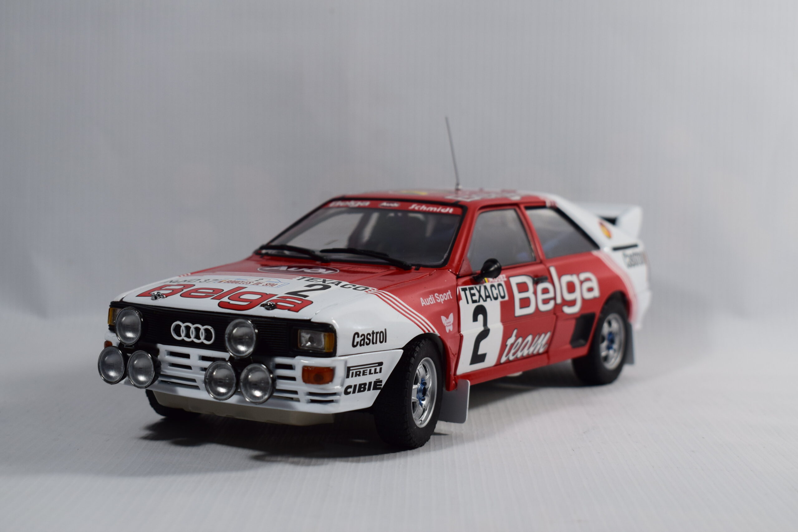 AUTO DE COMPETENCIA AUDI QUATRO A1 - Imagen 3