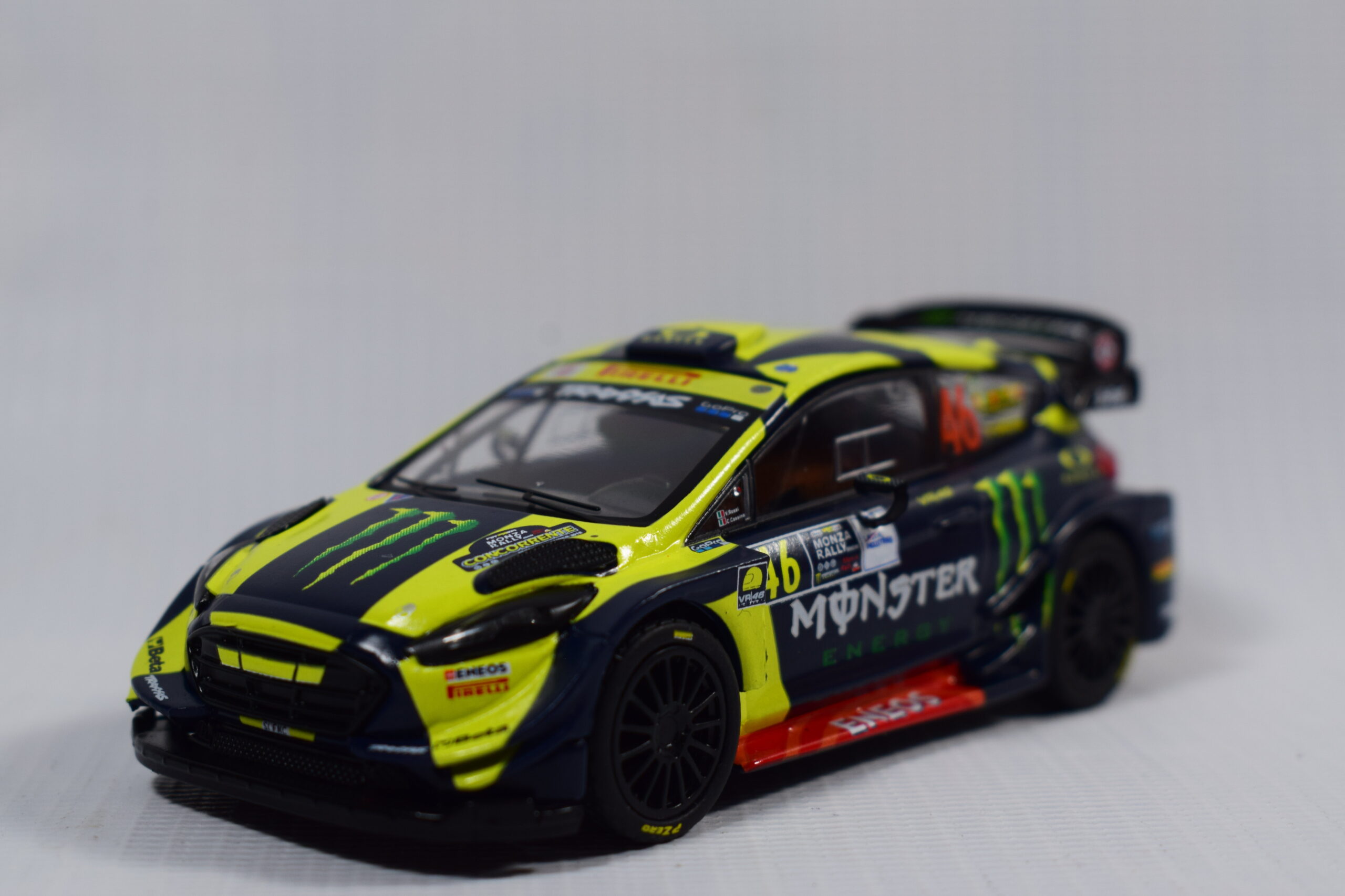 AUTO DE COMPETENCIA FORD RS WRC N°46 - Imagen 4