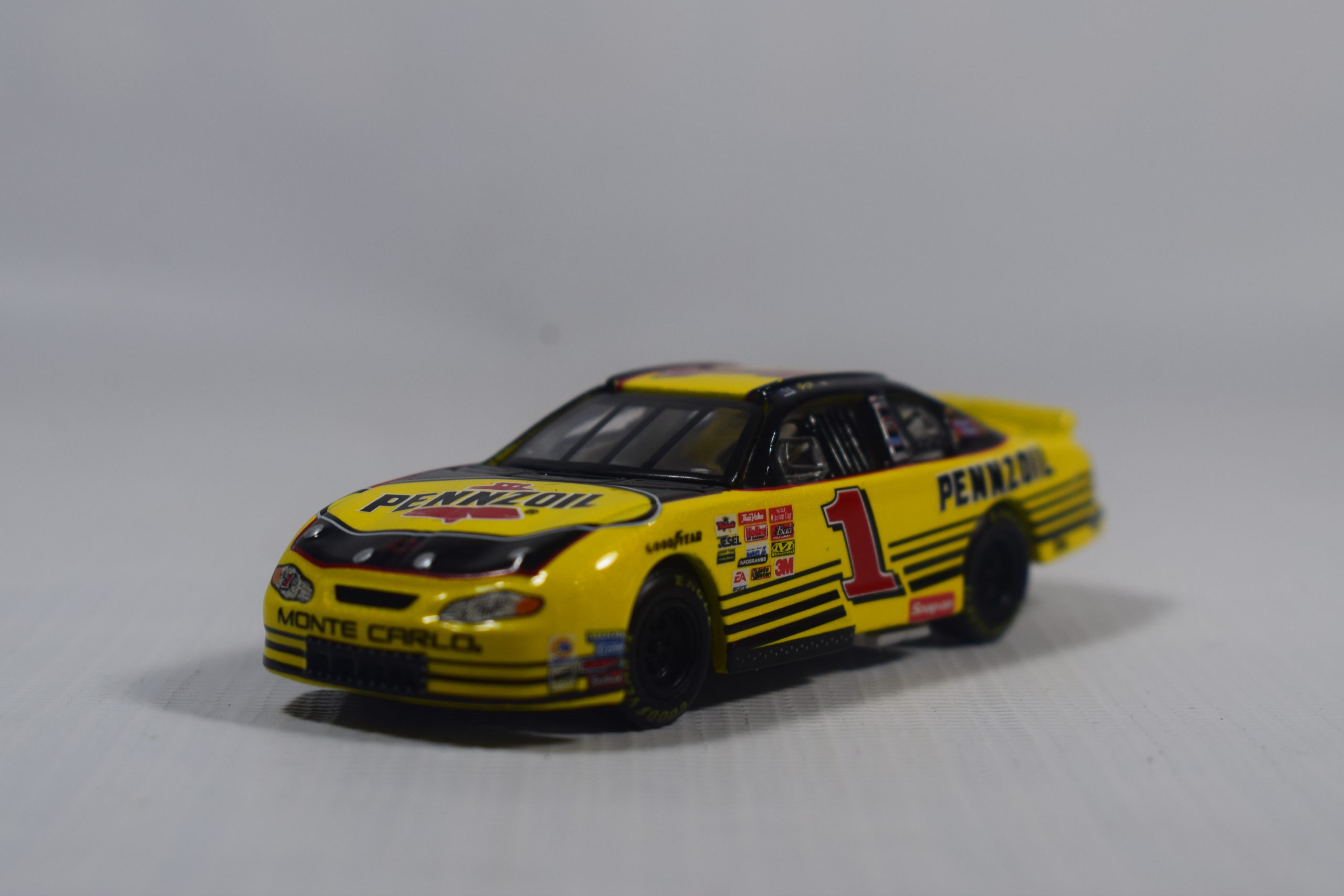 AUTO DE COMPETENCIA EN FILTRO DE PENNZOIL N°1