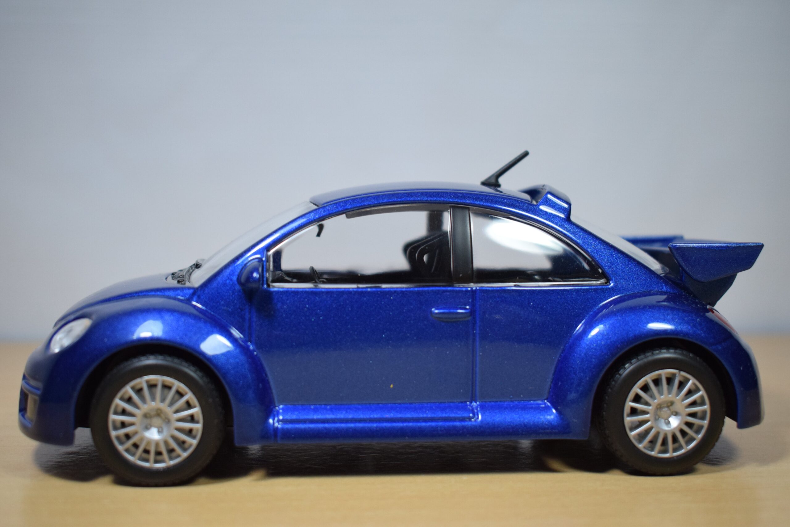 AUTO VOLKSWAGEN NEW BEETLE RSI - Imagen 3