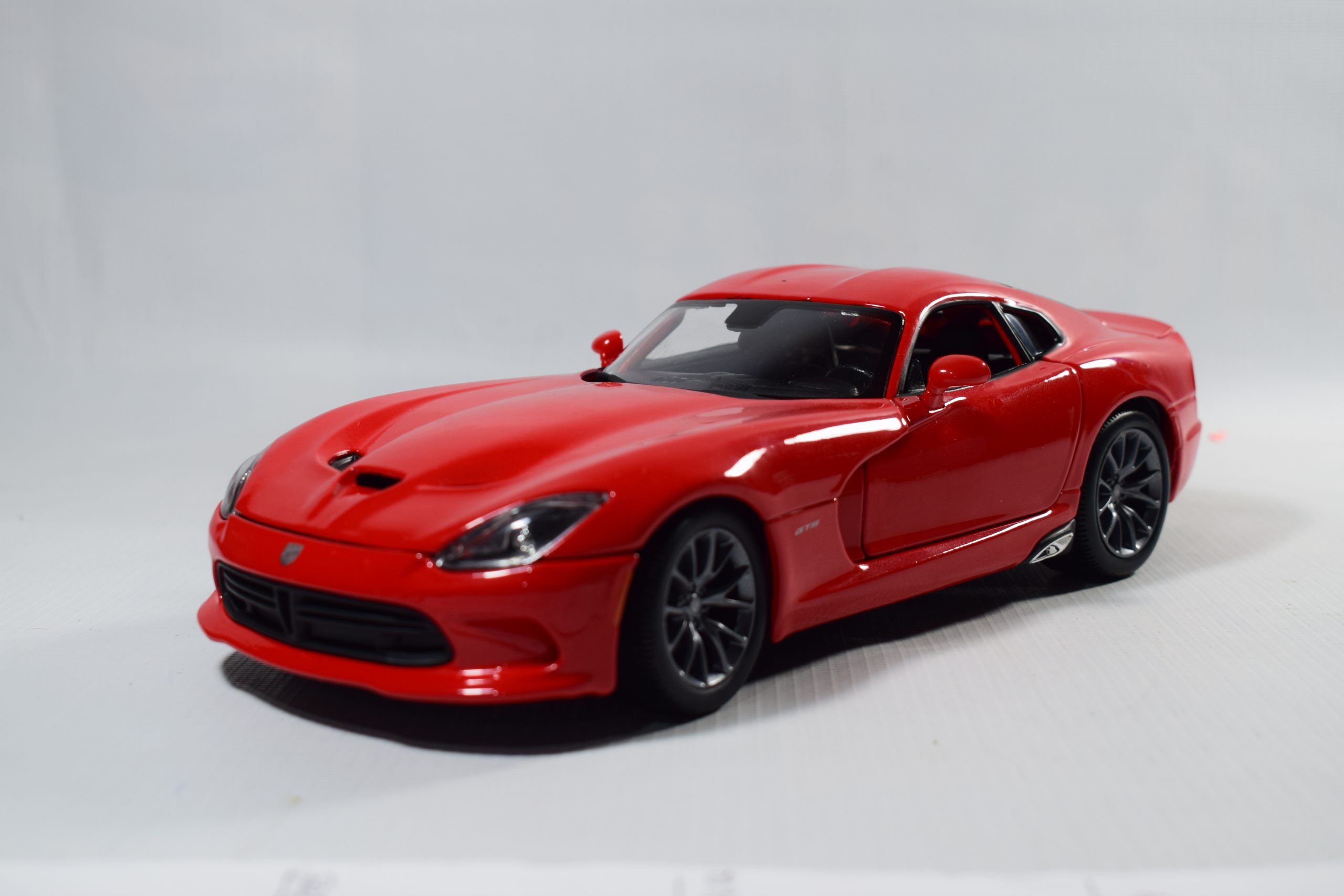 AUTO DODGE VIPER CTS SRT 2013