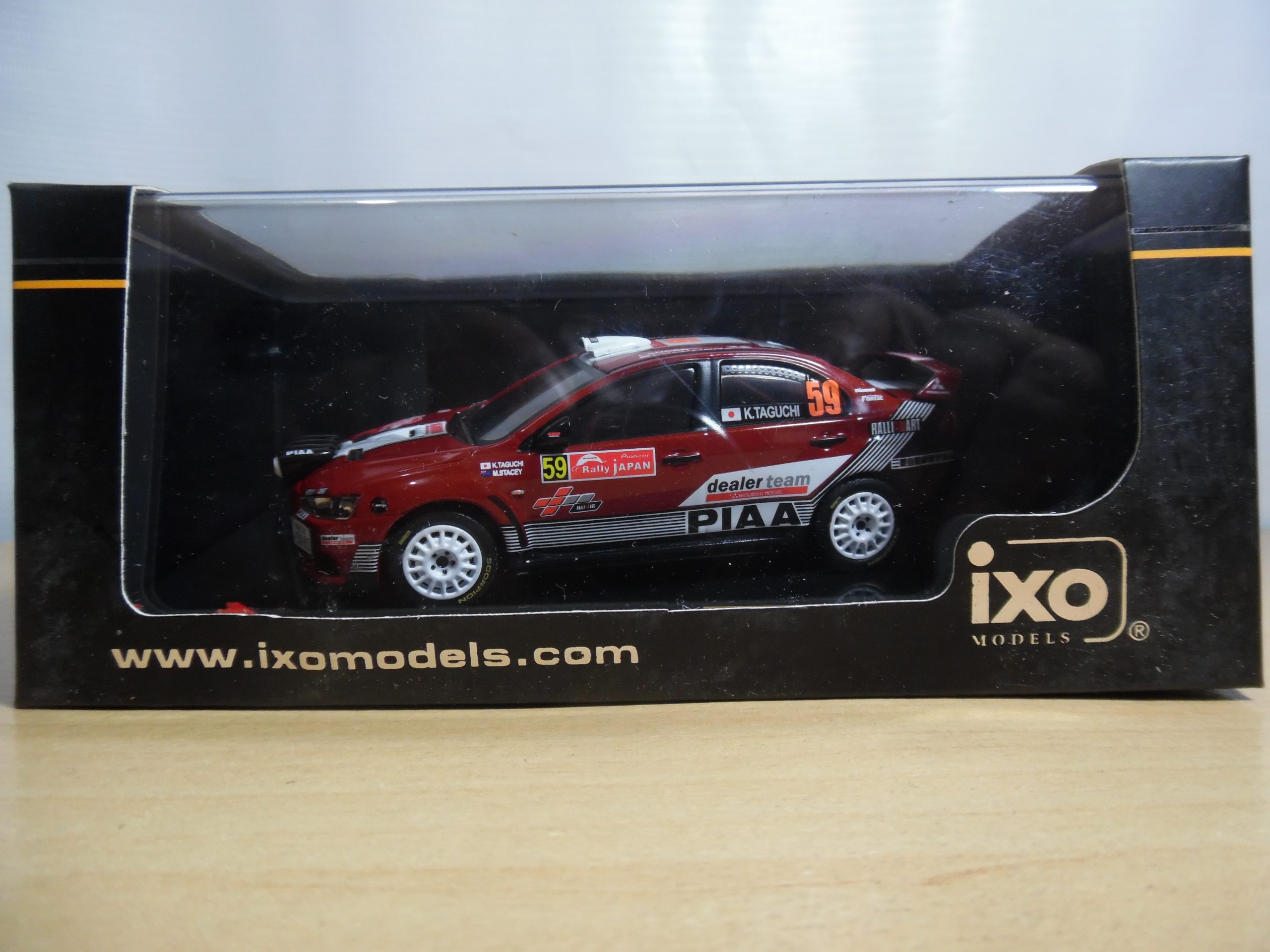 AUTO DE COMPETENCIA MITSUBISHI LANCER EVO X Nº59 - Imagen 5