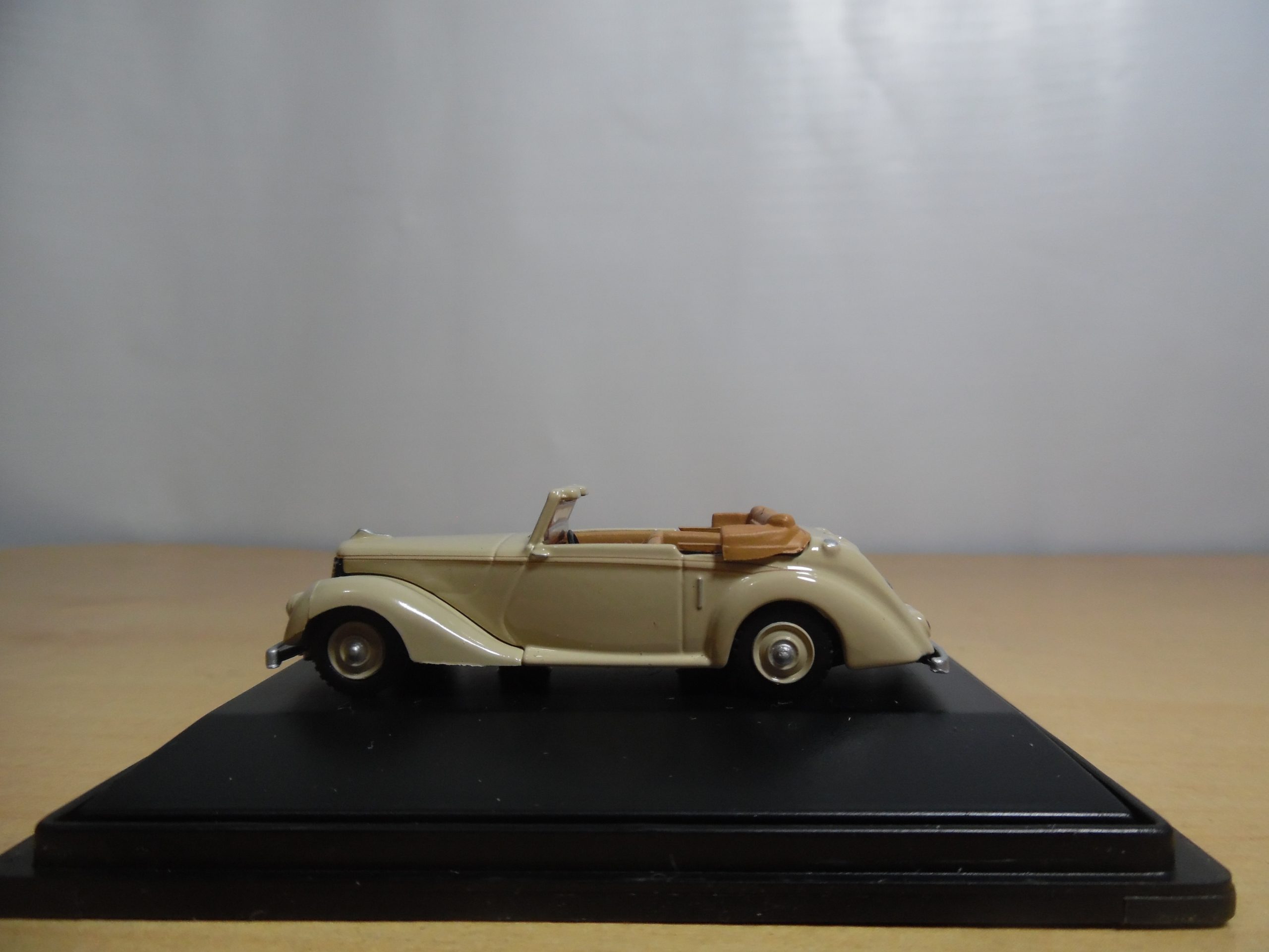 AUTO CLASICO ARMSTRONG SIDDE HURRICANE - Imagen 6