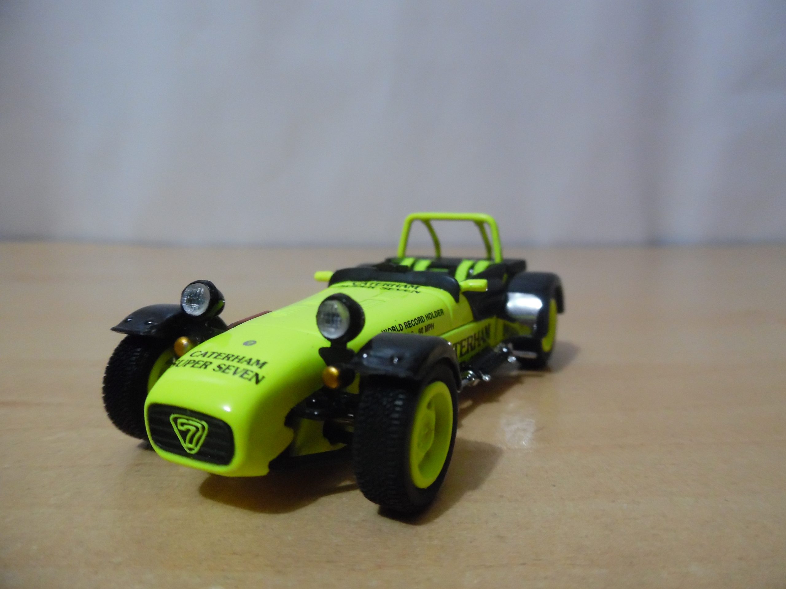 AUTO DE COMPETENCIA CATERHAM SUPER SEVEN Nº7 - Imagen 2