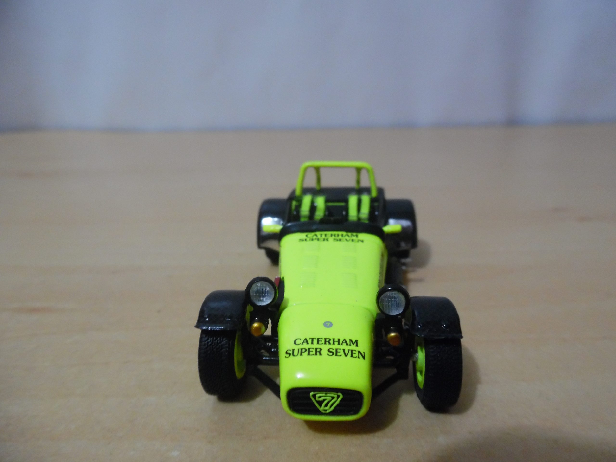 AUTO DE COMPETENCIA CATERHAM SUPER SEVEN Nº7 - Imagen 3