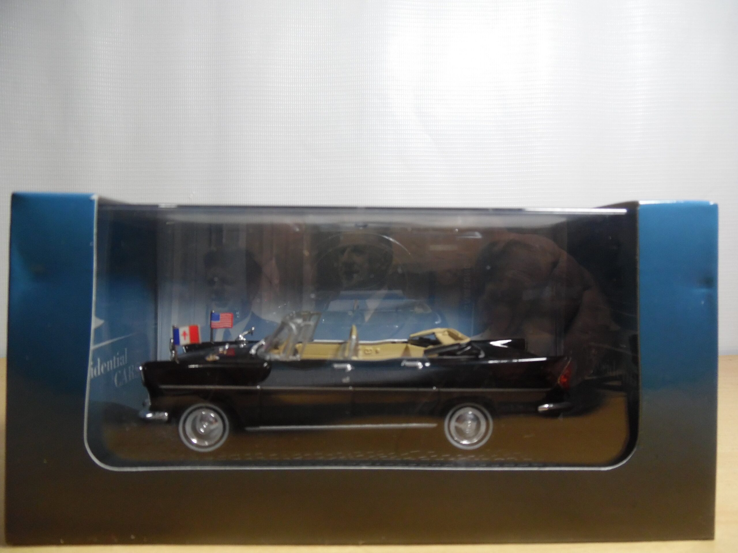 AUTO PRESIDENCIAL SIMCA CHAMBORD V-8 - Imagen 2