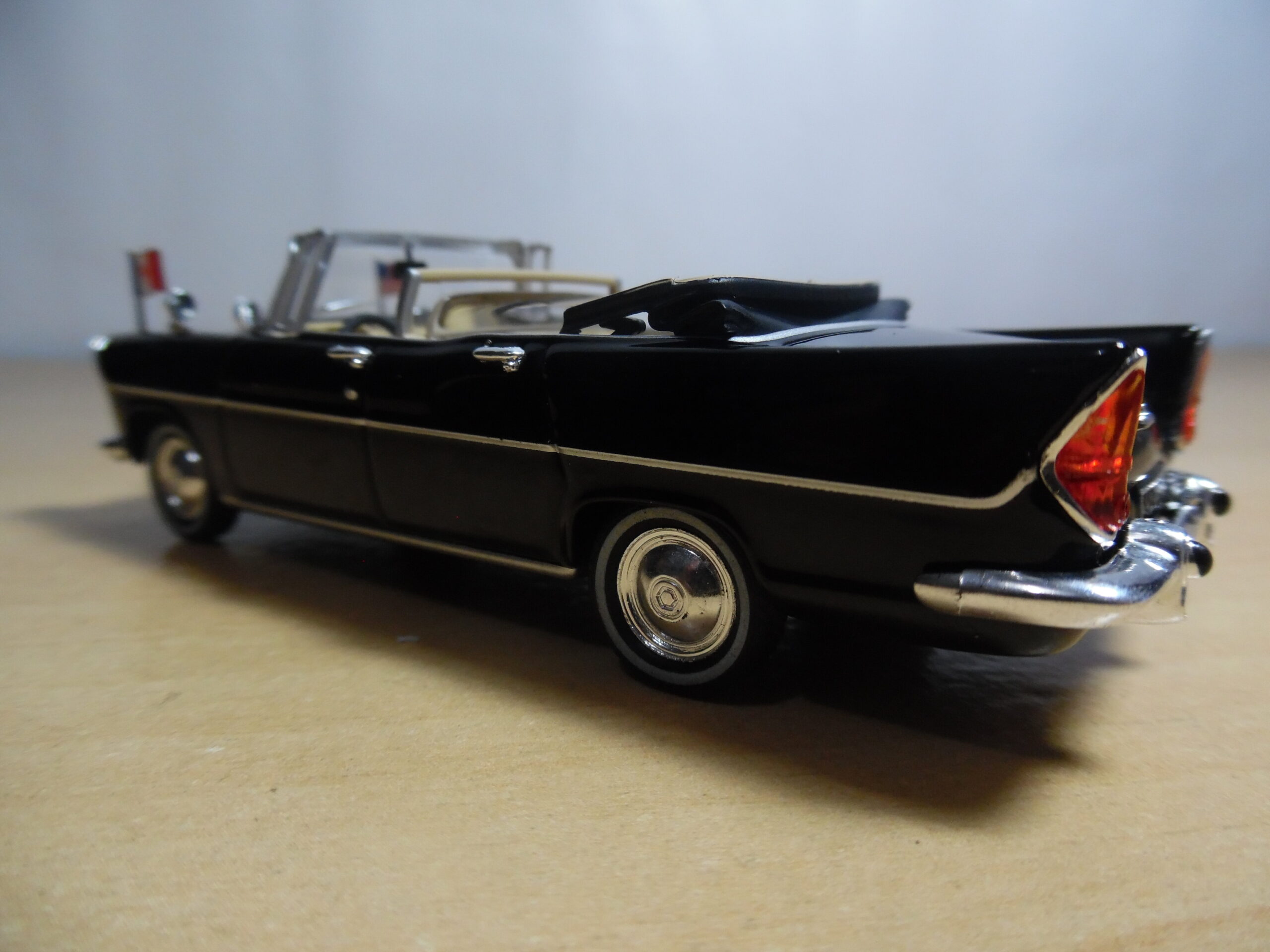 AUTO PRESIDENCIAL SIMCA CHAMBORD V-8 - Imagen 6