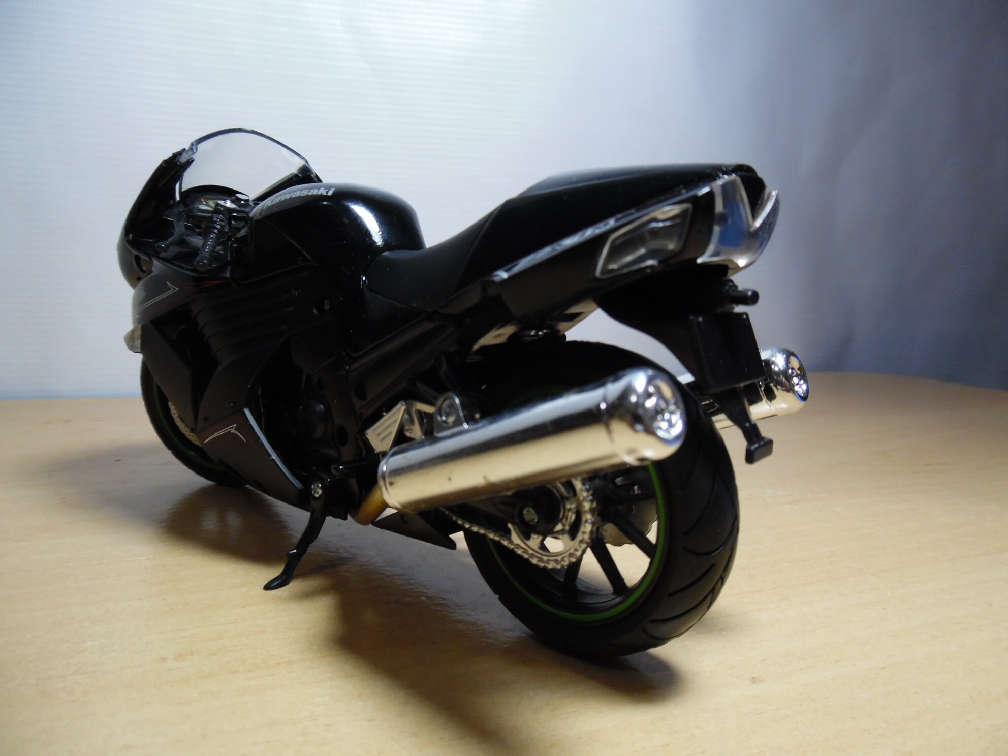 MOTO KAWASAKI ZX-14 2011 - Imagen 6
