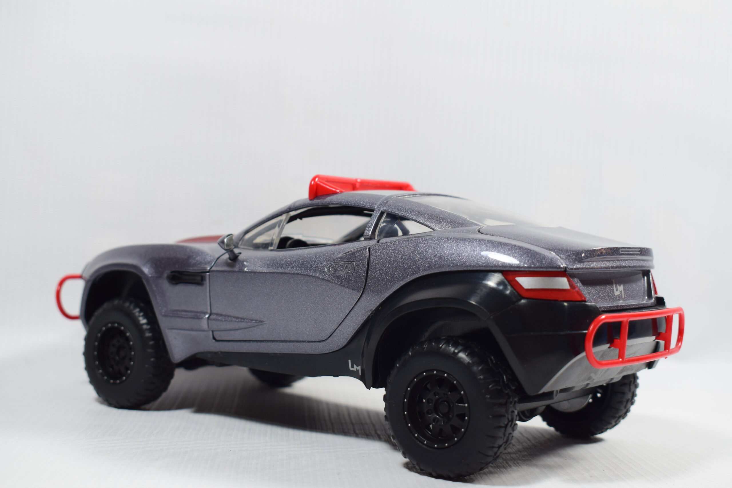 CAMIONETA TARRY FIGHTER DE RAPIDOS Y FURIOSOS - Imagen 6