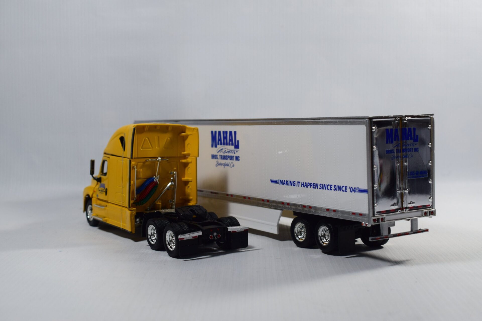 CAMION CONTEINER FREIGHTLINER CASCADIA - Imagen 5