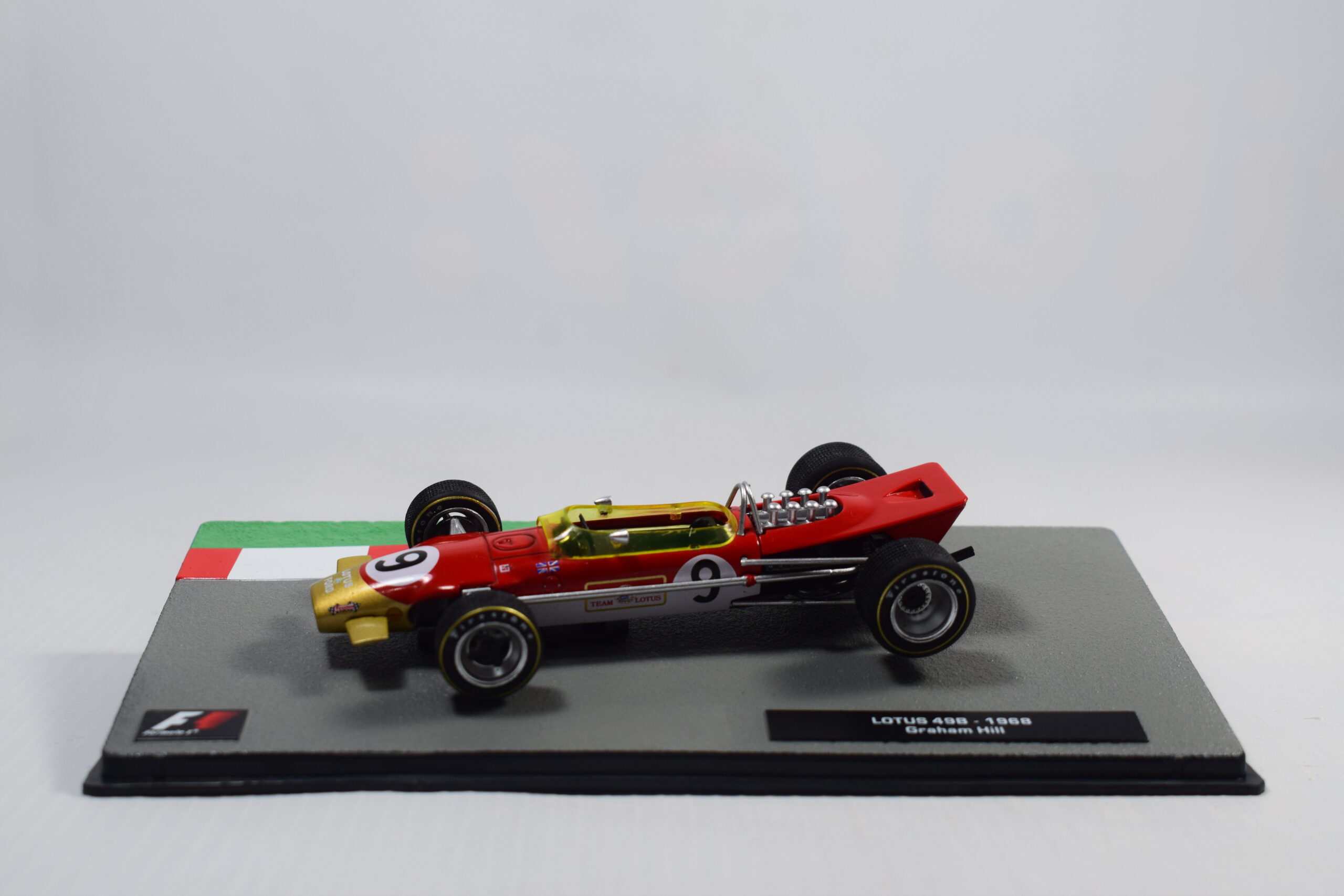 AUTO DE COMPETENCIA LOTUS 49B-1968 GRAHAM HILL